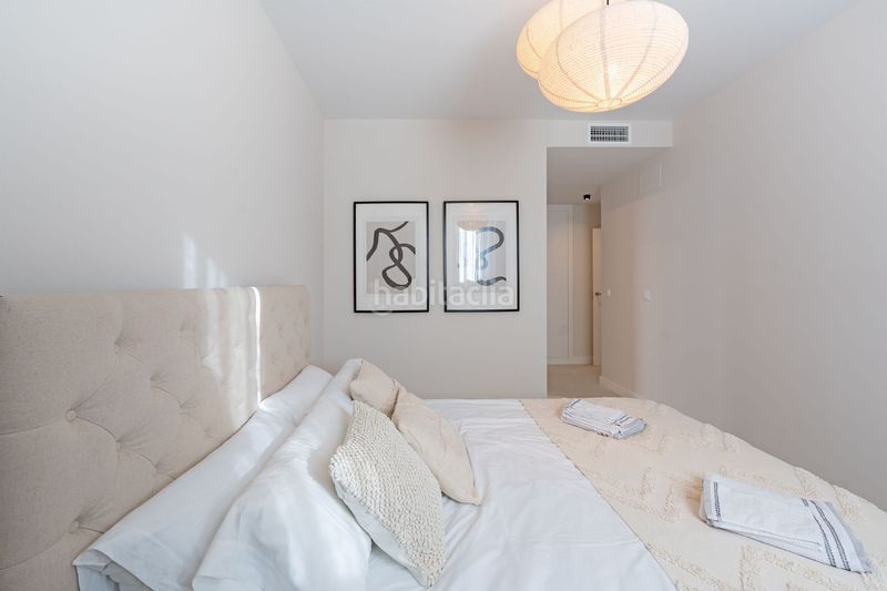 Foto 57c563fe-dc88-4066-9cf3-6e5ae92b77a1. Àtic amb piscina a Huerta Nueva Estepona