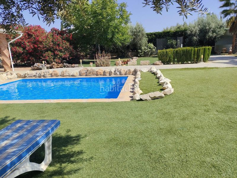 Foto b3931105-8808-4cda-af2a-b58f9fb76700. Masia amb xemeneia calefacció aparcament piscina a Atarfe