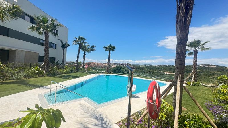 Foto 90986c47-cf1f-4556-9773-6fea16570f99. Apartament amb calefacció aparcament piscina a Casares golf - Casares del sol Casares