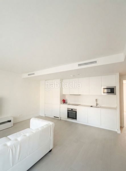 Foto d9b333f7-ddb6-4f39-9d6f-c44d790ef9f9. Apartament amb calefacció aparcament piscina a Casares golf - Casares del sol Casares