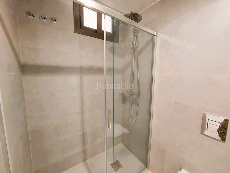 Foto e56427ca-a2ad-436b-8424-da1f47038900. Pis amb calefacció aparcament piscina a Zona Calvario Estepona
