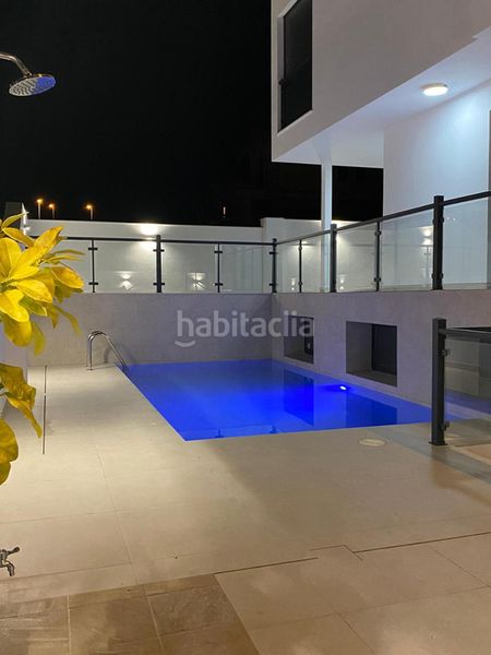 Foto 09a526f8-1f6b-40af-8b2b-0b4774759aa8. Xalet amb aparcament piscina a Almijara Nerja