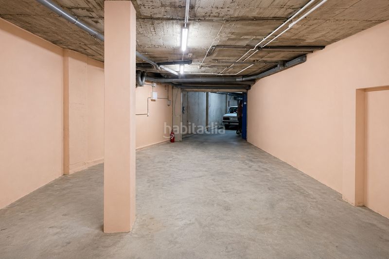 Foto 15f3048e-c725-48c9-8d87-60c8338c639d. Aparcament cotxe a Centre Roses