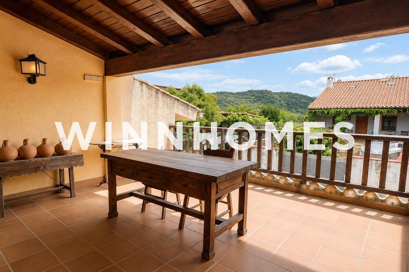 Foto bad4bbbe-c0a8-42d8-a094-a8a97b642e8e. Masia amb xemeneia a Darnius