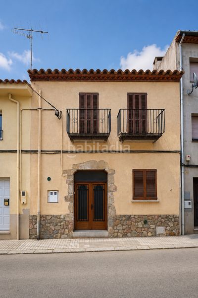 Foto d2571604-4ffb-4ecd-a1d4-345d40ff8f42. Masia amb xemeneia a Darnius