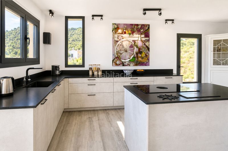 Foto a58128fd-6cf3-4447-9746-0e6bc6b1ff01. Chalet avec chauffage parking piscine dans Pau