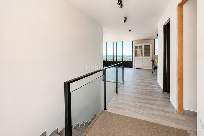 Foto c650f7a0-c75a-4959-a912-447255cd6843. Chalet avec chauffage parking piscine dans Pau