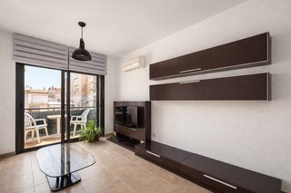 Pis  Carrer de sant julià. Acogedor y luminoso piso en venta en roses.