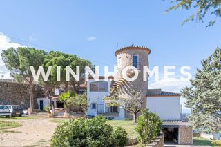 Chalet  Carrer víctor català. Exclusivo chalet independiente en venta en puig rom, roses