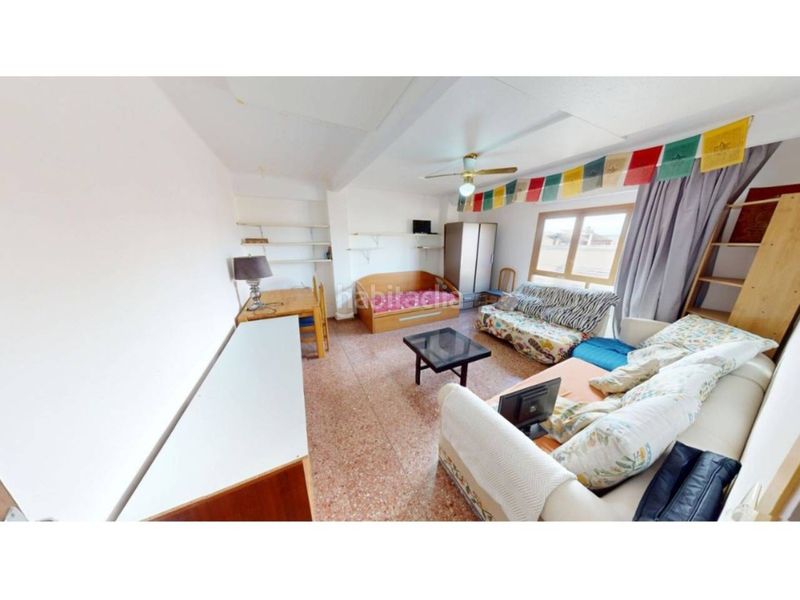 Foto b2e50426-cdfa-41b7-8054-b82e9b9d80e4. Pis a Monforte del Cid