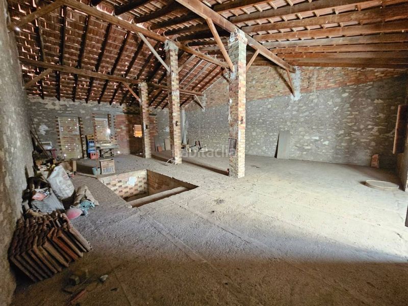Foto eab3609c-eb09-4d01-9f0b-5fd78439d365. Casa amb aparcament a Novelda