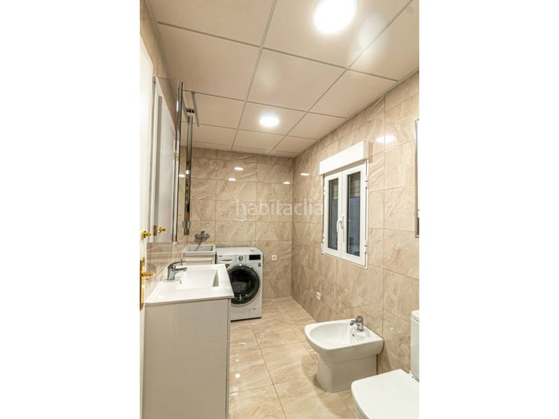 Foto a9bdcefd-6674-4284-a328-fec224ed1a37. Pis amb aparcament a Juan XXIII Alicante