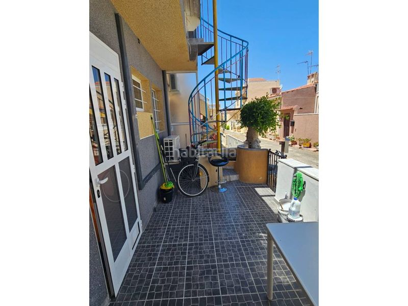 Foto 0fc4e4d6-eb08-4a60-baa1-1543a93b47eb. Casa aparellada a San Fulgencio