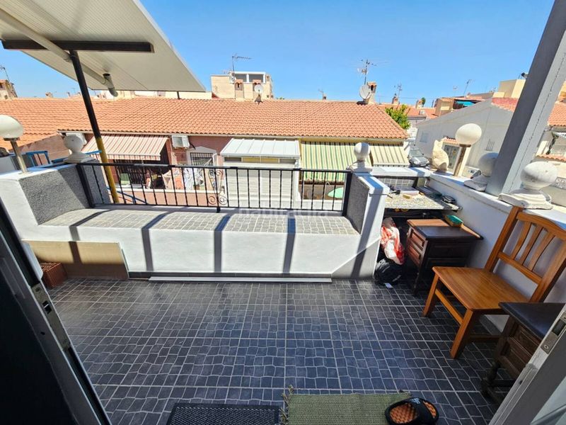 Foto 109263ef-ef60-433a-a46d-f8ea53c9fedb. Casa aparellada a San Fulgencio