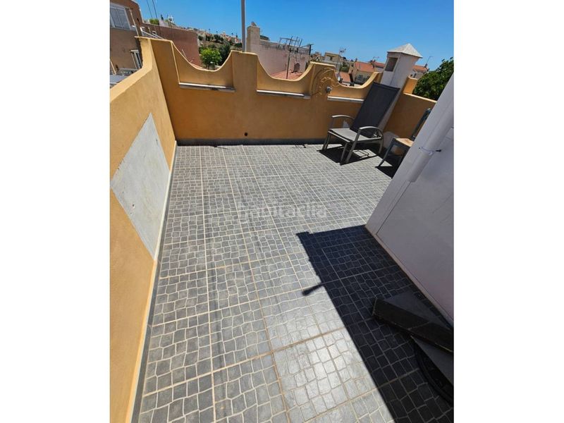 Foto b66cc5fc-ec65-405d-97ea-e6314b402a92. Casa aparellada a San Fulgencio