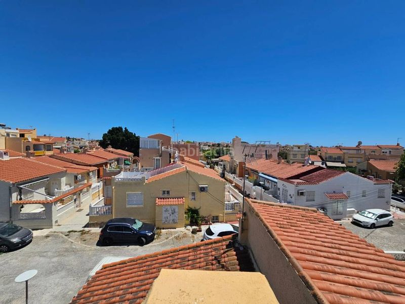 Foto e266d16f-febd-487d-a3a9-8a8ddd643138. Casa aparellada a San Fulgencio