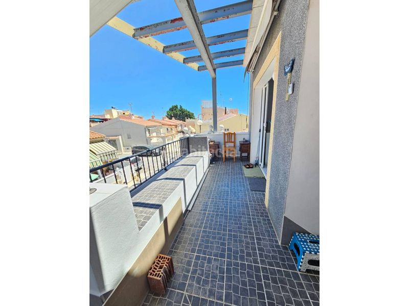 Foto e26a5376-b587-4265-a1dd-62ed0b6f5469. Casa aparellada a San Fulgencio