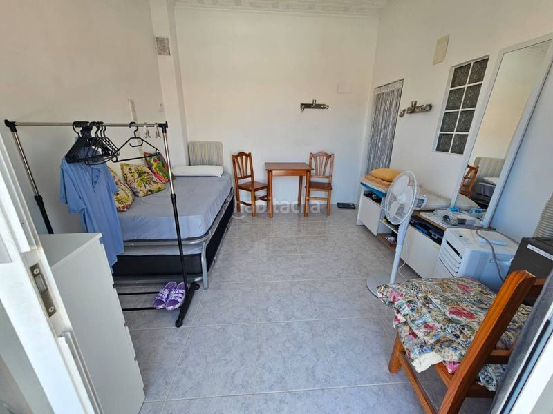 Foto f76bf68a-2b83-4fa7-85d2-da9d4ef0ae34. Casa aparellada a San Fulgencio