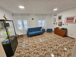 Pis  Calle algar. Luminoso piso totalmente reformado en venta en alicante!!!
