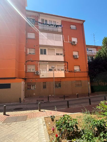 Foto 15875268-da92-464c-a481-5898a973a88c. Pis amb calefacció a Palomeras Sureste Madrid
