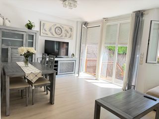 Xalet a Ensanche. "vértice grupo inmobiliario" pone a la venta en exclusiva este m