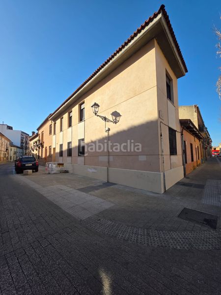 Foto b2c4e5f0-9819-47a7-88ba-162572dc72ca. Casa aparellada a Casco Histórico Alcalá de Henares