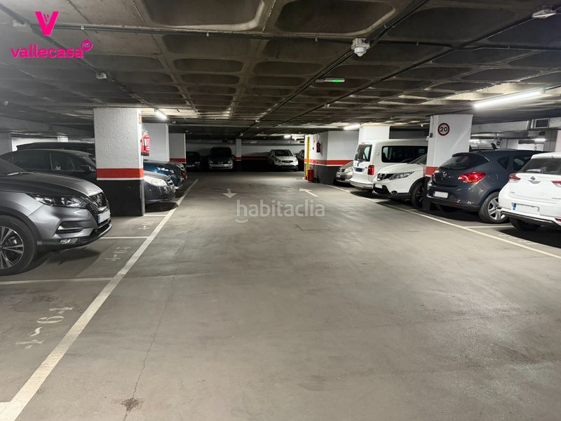 Foto 0f50c5ee-bee9-40e6-a843-85405781032d. Aparcament cotxe a Las Águilas Madrid