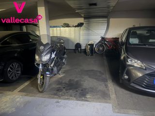 Aparcament cotxe  Calle de fuentidue�a. Deja de dar vueltas