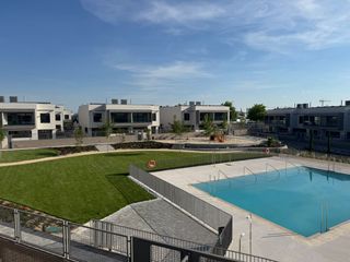 Towny house  Calle cabo estaca de bares 9. Argance inmobiliaria vende pareado con 5 dorm a estrenar. ultima