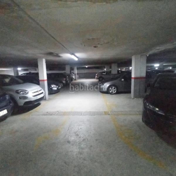 Foto 3fe8d865-3dc3-42ea-91c6-4cedff31f0b6. Parking voiture dans Sant miquel Granollers