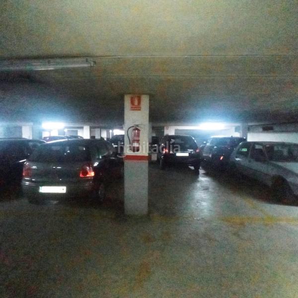 Foto 47921dd8-f43a-4a4e-a4ab-cd5ded2d4d48. Parking voiture dans Sant miquel Granollers