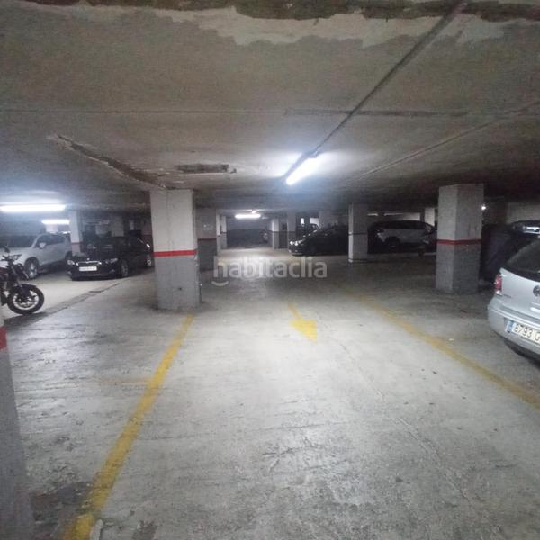 Foto c17ac437-e28a-4519-a804-47b47fa89da6. Parking voiture dans Sant miquel Granollers