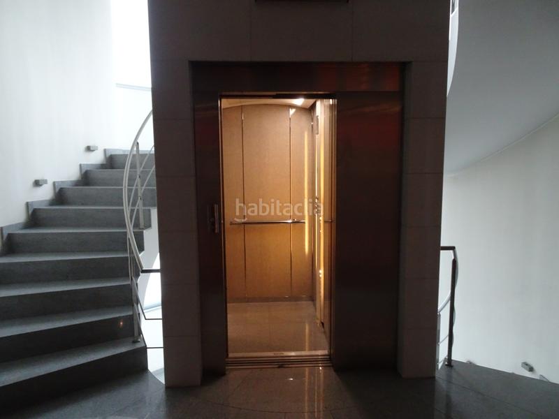 Foto c0d85677-9e91-4a24-9557-abf212513d37. Edificio  en venta en centro peatonal en Centre Granollers