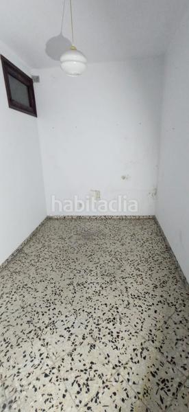 Foto 3358fb87-88b4-4ee6-8126-20c2e4230895. Casa pareada gran oportunidad de inversión: casa en venta para reforma integral en Granollers