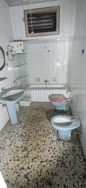 Foto cf47d606-e8e8-456a-83eb-429048aad6b9. Casa pareada gran oportunidad de inversión: casa en venta para reforma integral en Granollers