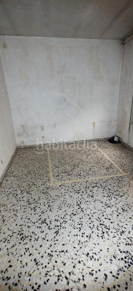 Foto ddcef21b-d347-4883-9aa3-adc429d37f41. Casa pareada gran oportunidad de inversión: casa en venta para reforma integral en Granollers