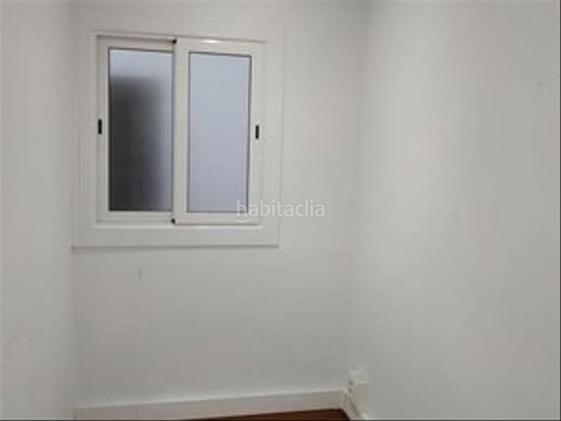Foto f0ad7239-f61b-4cc8-9950-e6e5e69209e2. Miete büro mit heizung in Centre Granollers