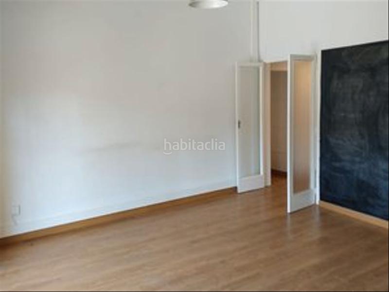 Foto d8e4f458-1b4e-47fd-952f-e752fd281d61. Rent office space with heating in Centre Granollers