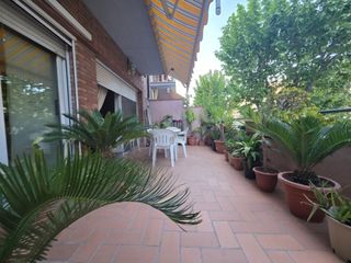 Pis a Canovelles. Piso con terraza en can palots