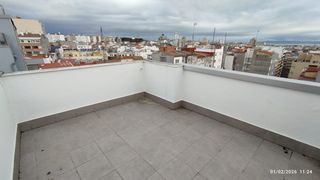 Pis a Os Mallos. Vivienda de 2 habitaciones en novena planta amplias terrazas de