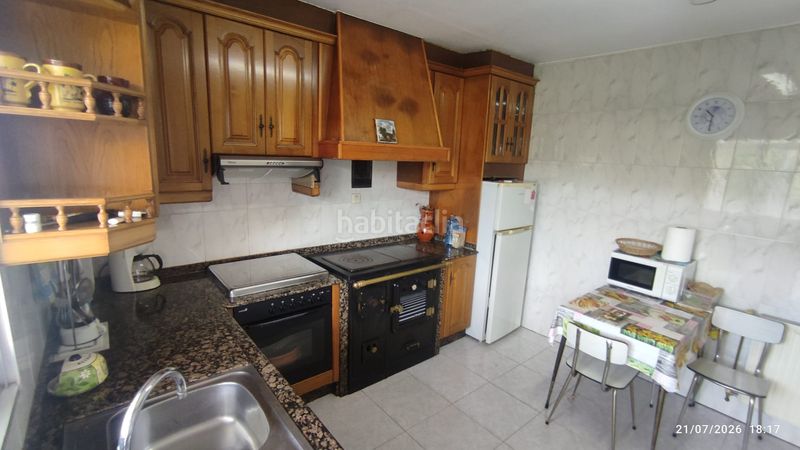 Foto 327eda0a-31a2-4029-9df7-12d0801a2b3d. Casa amb calefacció a Mesoiro Coruña (A)