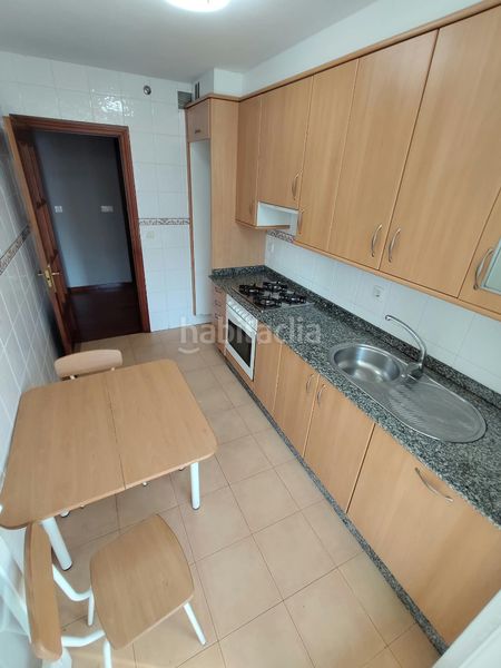 Foto e79fe67d-90eb-467e-9822-2df8ebbab3ab. Pis amb calefacció aparcament a Cambre