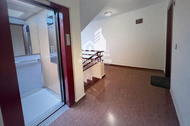 Foto 0ce26172-d87d-4b0e-b2a8-a8bf5dc8d6d6. Pis amb aparcament a Centro Palencia