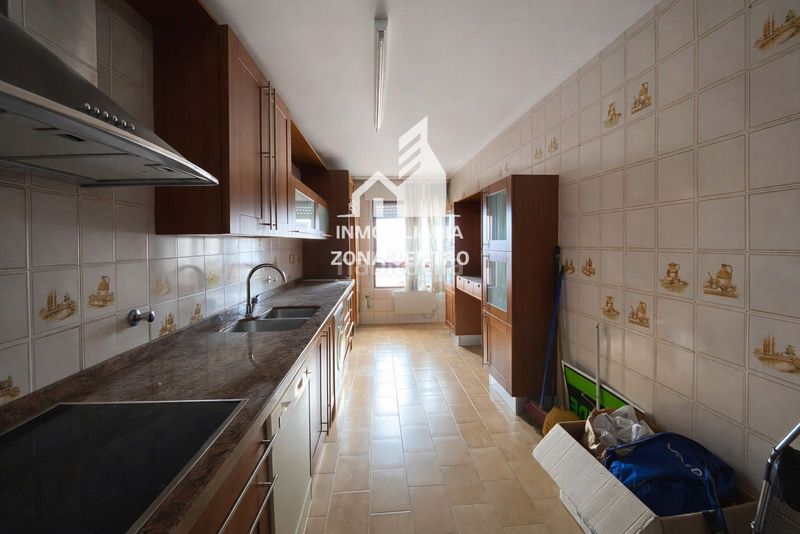 Foto 2593e9c5-e356-452e-9725-f74c9c192f6a. Pis amb aparcament a Centro Palencia