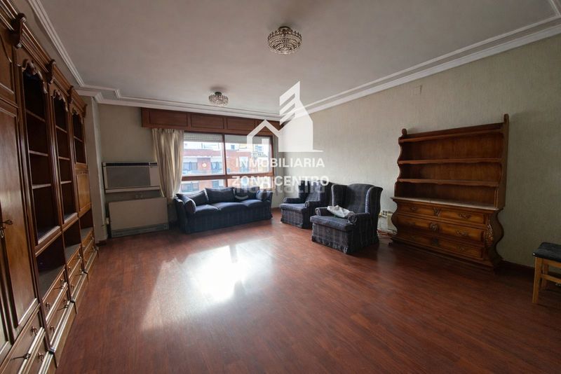 Foto c562b0de-351d-4deb-b576-5ed583146cdb. Pis amb aparcament a Centro Palencia