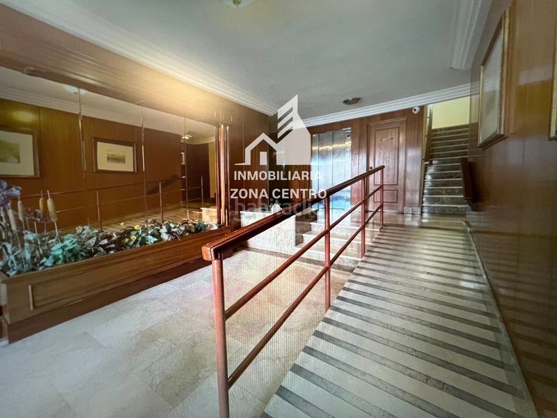 Foto cdb217ec-a23b-429f-a420-0ee466e5352c. Pis amb aparcament a Centro Palencia