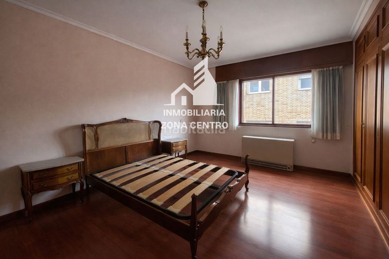 Foto ead4d6eb-6320-4099-b260-7bf04a565416. Pis amb aparcament a Centro Palencia