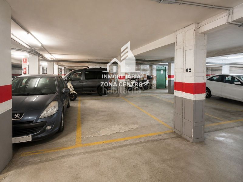 Foto 7121dee4-ced7-49db-9228-3c4886714155. Aparcament cotxe a Santiago - San Telmo Palencia