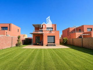 Xalet  Ciudad juventud. Chalet en grijota para entrar a vivir