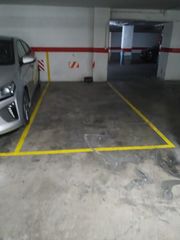 Affitto Posto auto in Carrer de guillem de castro 109. Se alquila plaza de garaje coche mediano, zona botanico